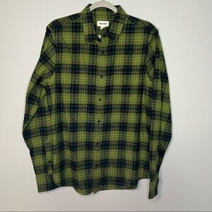 Women’s Open Edit green plaid button front loose fit flannel shirt size M